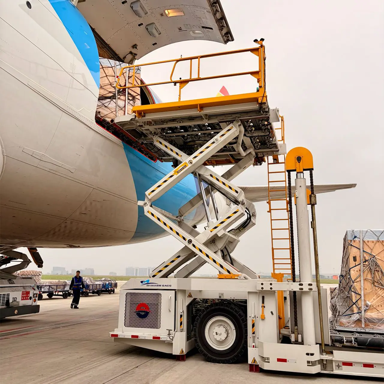 Flight Dispatch & Turnaround Coordination